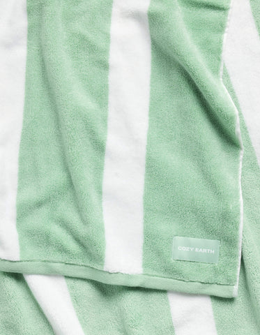 Classic Stripe Resort Towel Bundle